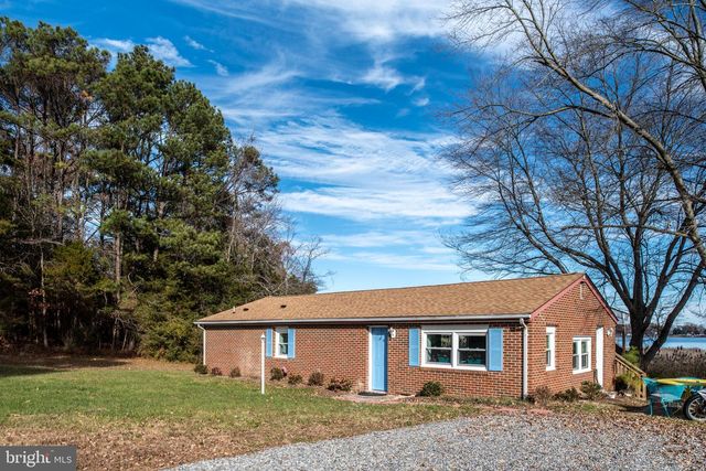 1058 SHORE DR, Colonial Beach, VA 22443