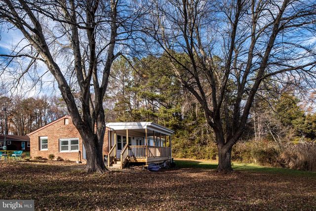 1058 SHORE DR, Colonial Beach, VA 22443