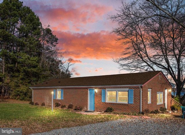 1058 SHORE DR, Colonial Beach, VA 22443