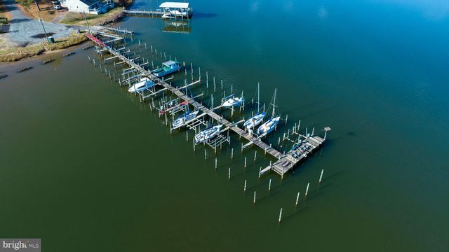 1058 SHORE DR, Colonial Beach, VA 22443
