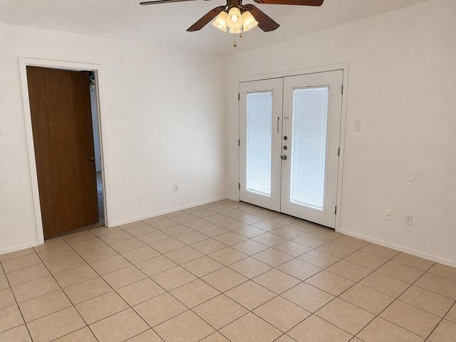 8205 W Gate BLVD B, Austin, TX 78745