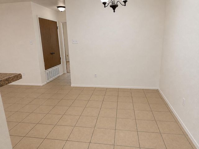 8205 W Gate BLVD B, Austin, TX 78745