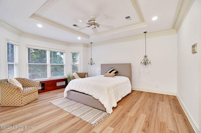 3742 Hurstbourne Ridge Blvd, Louisville, KY 40299