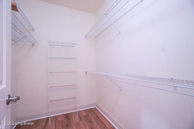 3742 Hurstbourne Ridge Blvd, Louisville, KY 40299