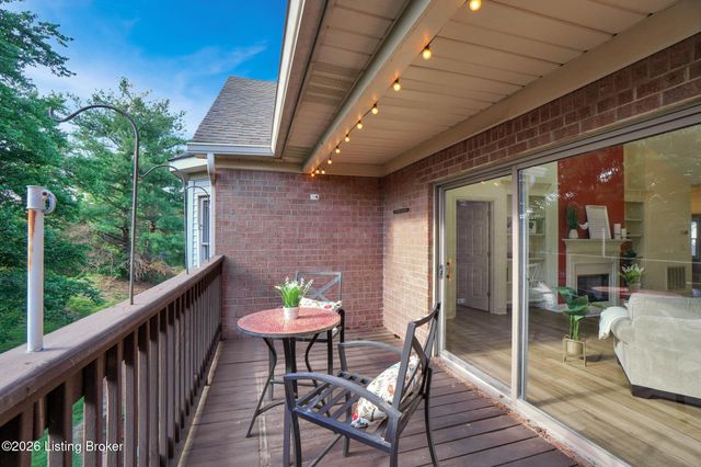 3742 Hurstbourne Ridge Blvd, Louisville, KY 40299