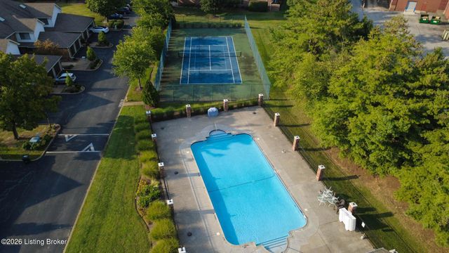 3742 Hurstbourne Ridge Blvd, Louisville, KY 40299