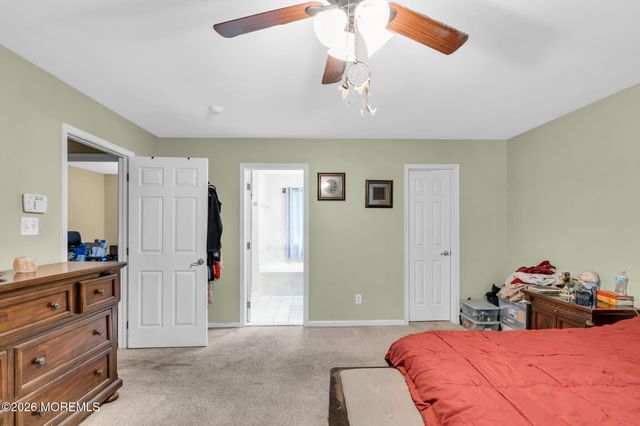 1 Woodland Avenue, Cream Ridge, NJ 08514