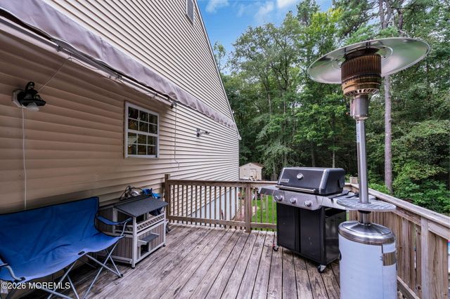 1 Woodland Avenue, Cream Ridge, NJ 08514