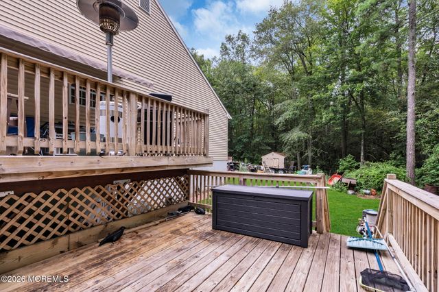 1 Woodland Avenue, Cream Ridge, NJ 08514