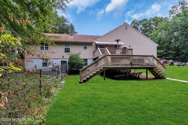 1 Woodland Avenue, Cream Ridge, NJ 08514