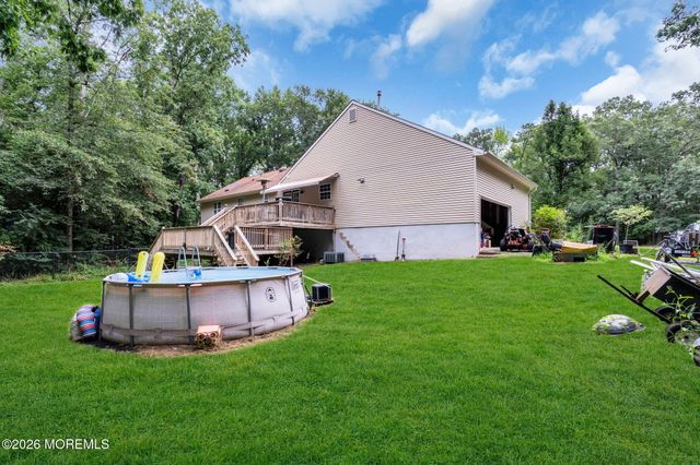 1 Woodland Avenue, Cream Ridge, NJ 08514