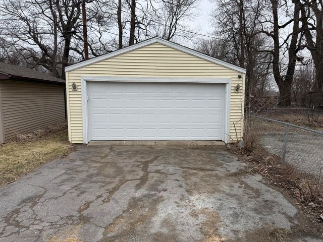 4089 Willow Street, Hobart, IN 46342