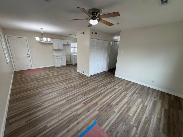 4089 Willow Street, Hobart, IN 46342