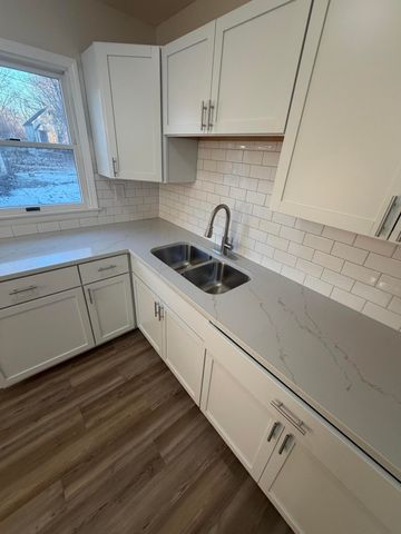 4089 Willow Street, Hobart, IN 46342