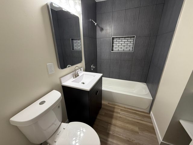 4089 Willow Street, Hobart, IN 46342