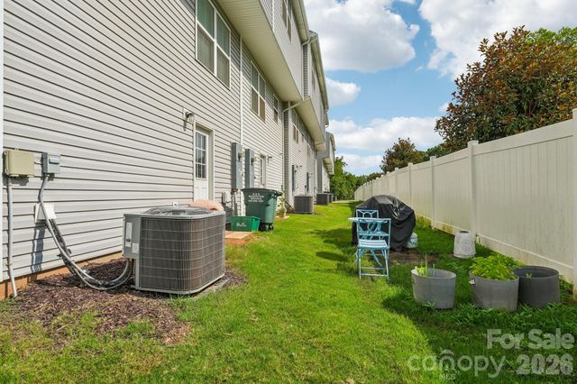 2041 Langer Street, Charlotte, NC 28214