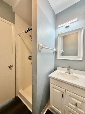 1912 N HIGHLAND AVENUE, Clearwater, FL 33755