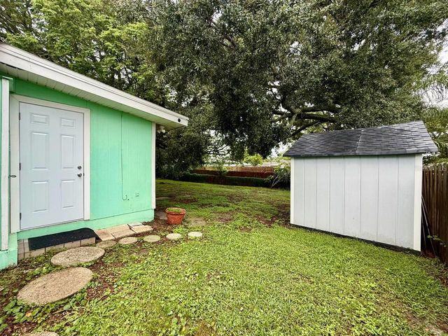 1912 N HIGHLAND AVENUE, Clearwater, FL 33755