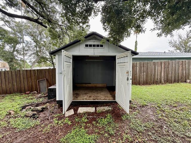 1912 N HIGHLAND AVENUE, Clearwater, FL 33755