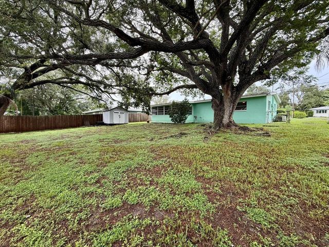 1912 N HIGHLAND AVENUE, Clearwater, FL 33755