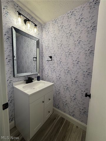 32625 Surrey Lane, Avon Lake, OH 44012