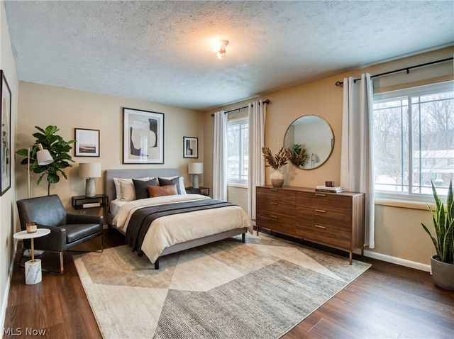 32625 Surrey Lane, Avon Lake, OH 44012