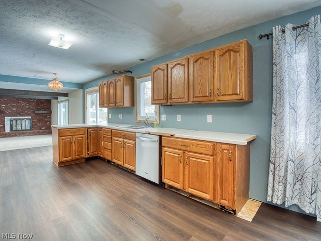 32625 Surrey Lane, Avon Lake, OH 44012