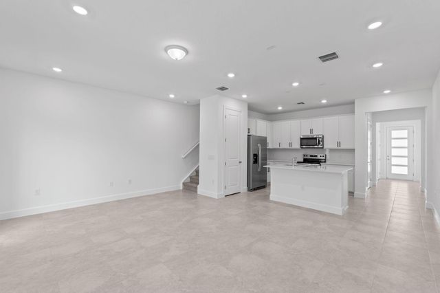 4291 Efendi Drive, Lantana, FL 33462