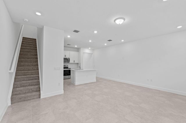 4291 Efendi Drive, Lantana, FL 33462