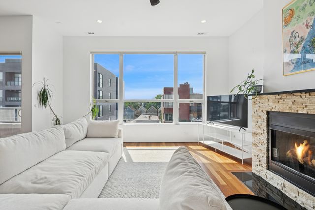 1719 N Western Avenue 4, Chicago, IL 60647