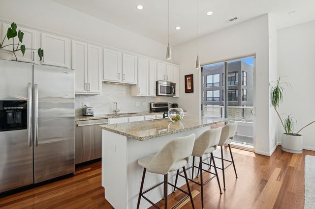 1719 N Western Avenue 4, Chicago, IL 60647