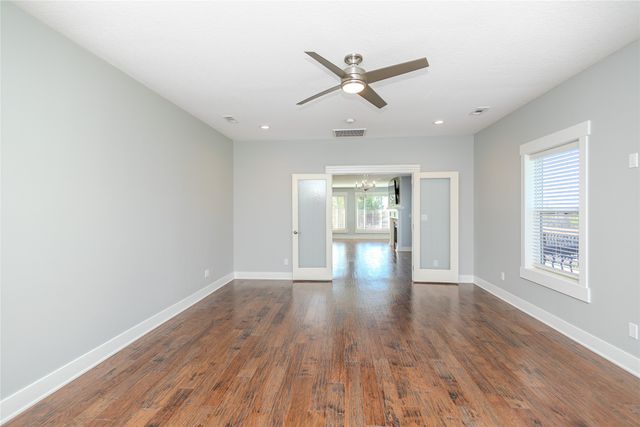 6810 Coburn Lane, Johnston, IA 50131