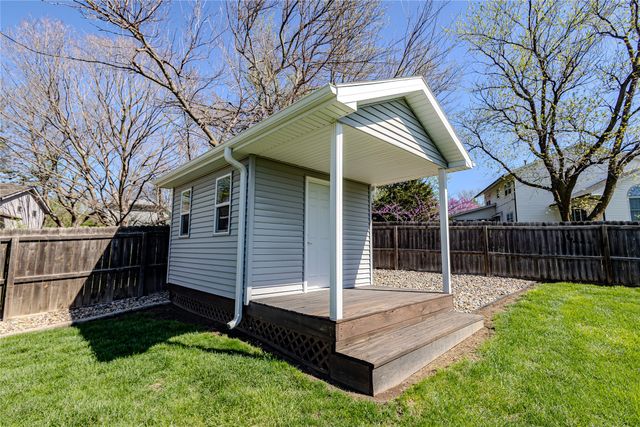 6810 Coburn Lane, Johnston, IA 50131