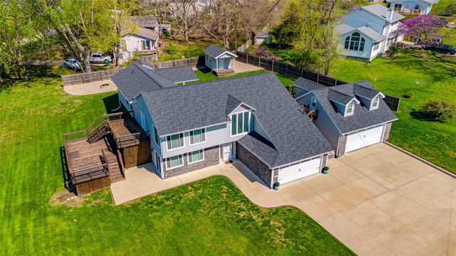 6810 Coburn Lane, Johnston, IA 50131