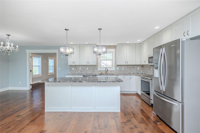 6810 Coburn Lane, Johnston, IA 50131