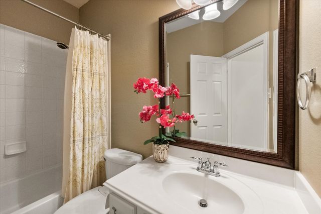 6945 Shoreview Drive, Grand Prairie, TX 75054