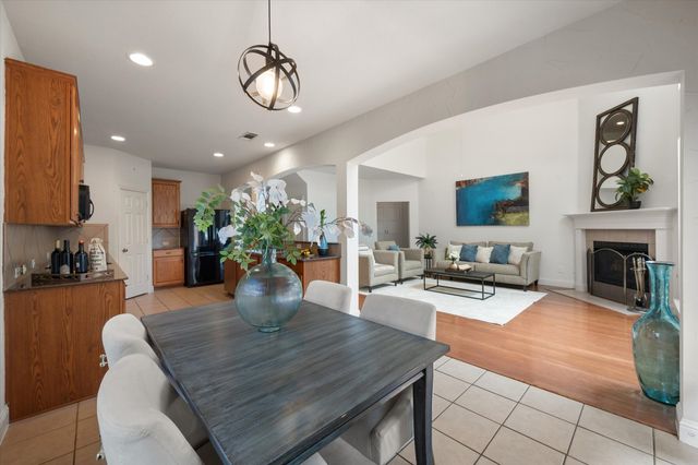 6945 Shoreview Drive, Grand Prairie, TX 75054