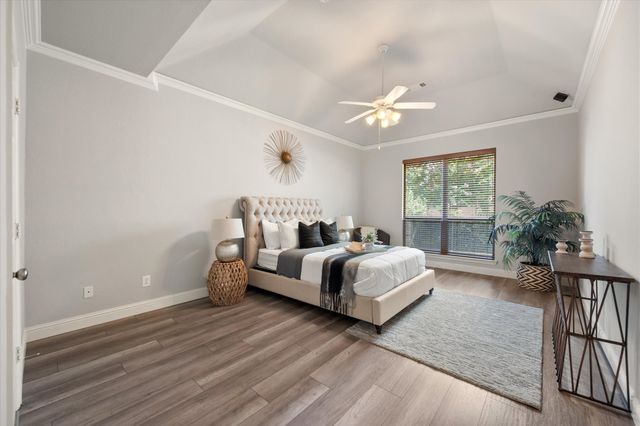 6945 Shoreview Drive, Grand Prairie, TX 75054