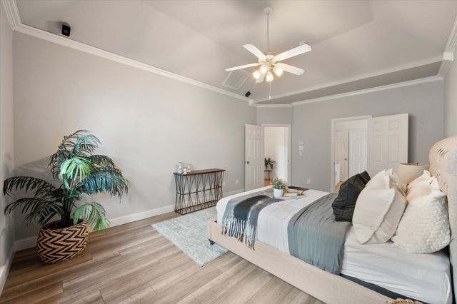 6945 Shoreview Drive, Grand Prairie, TX 75054