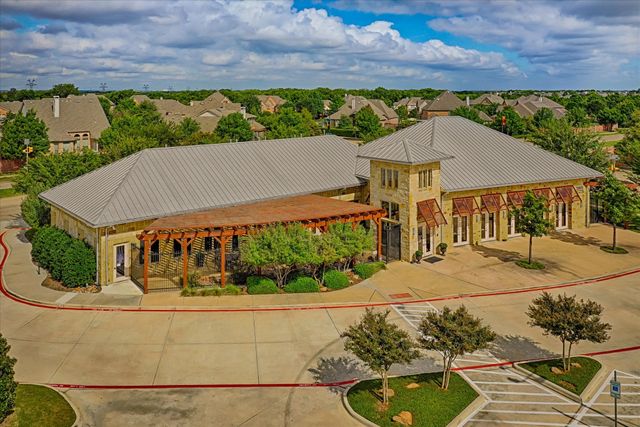 6945 Shoreview Drive, Grand Prairie, TX 75054