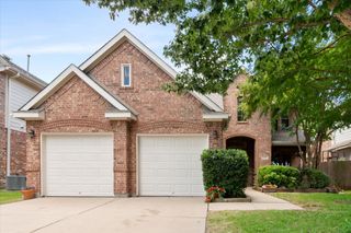 6945 Shoreview Drive, Grand Prairie, TX 75054