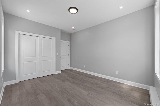 651 Saint Lawrence Avenue, Bronx, NY 10473