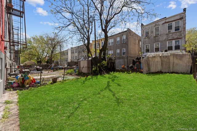 651 Saint Lawrence Avenue, Bronx, NY 10473