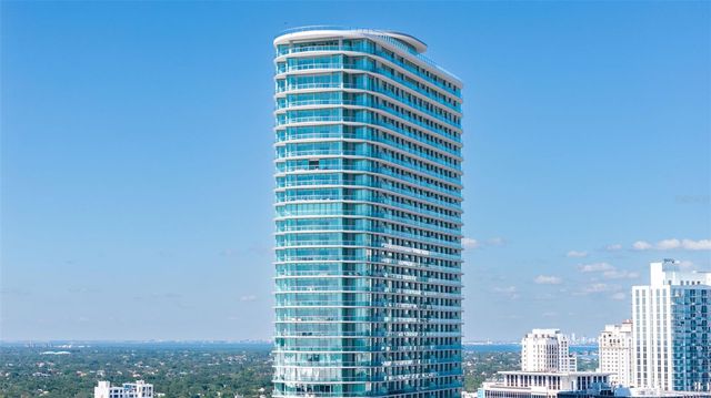 400 CENTRAL AVENUE 3906, St Petersburg, FL 33701