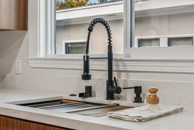 330 Melven Ct, San Leandro, CA 94577