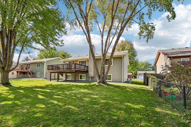4292 Eagle Crest Drive, Eagan, MN 55122
