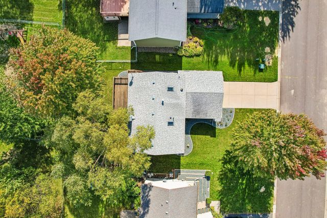 4292 Eagle Crest Drive, Eagan, MN 55122
