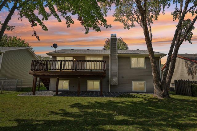 4292 Eagle Crest Drive, Eagan, MN 55122