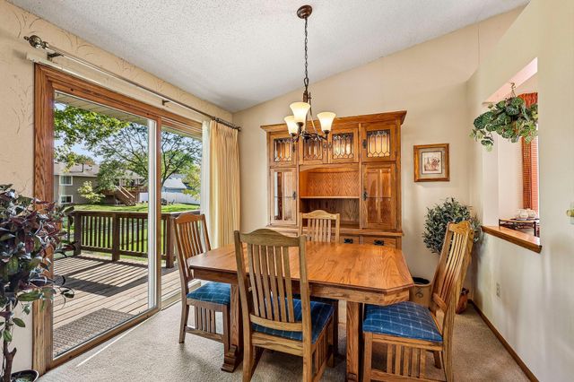 4292 Eagle Crest Drive, Eagan, MN 55122