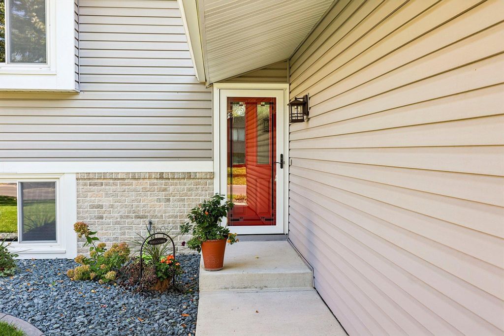 4292 Eagle Crest Drive, Eagan, MN 55122 — photo 2
